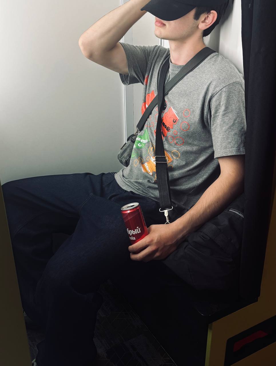 Футболка COKE